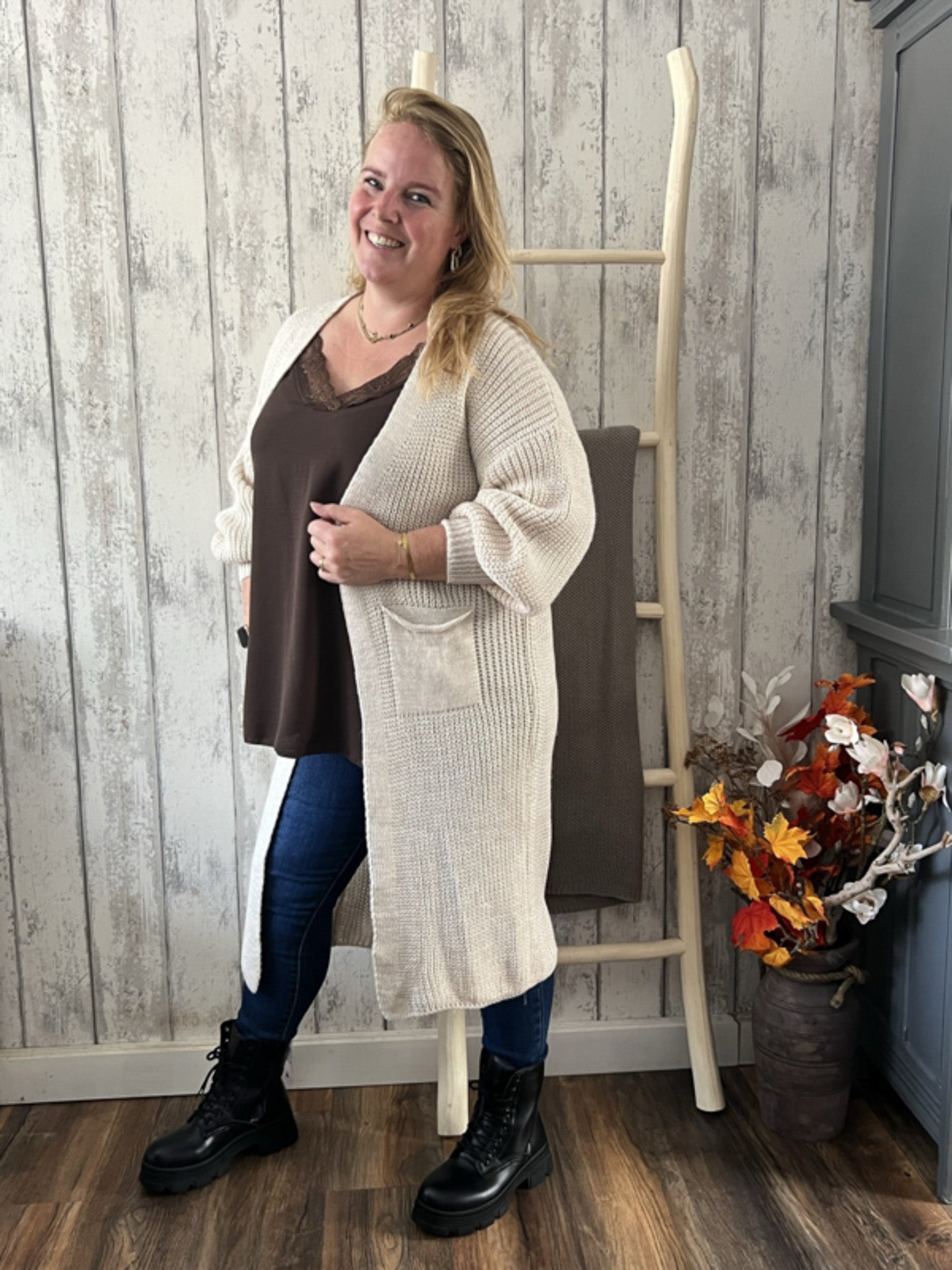 ESSIE TOP MIT SPITZE - 1288