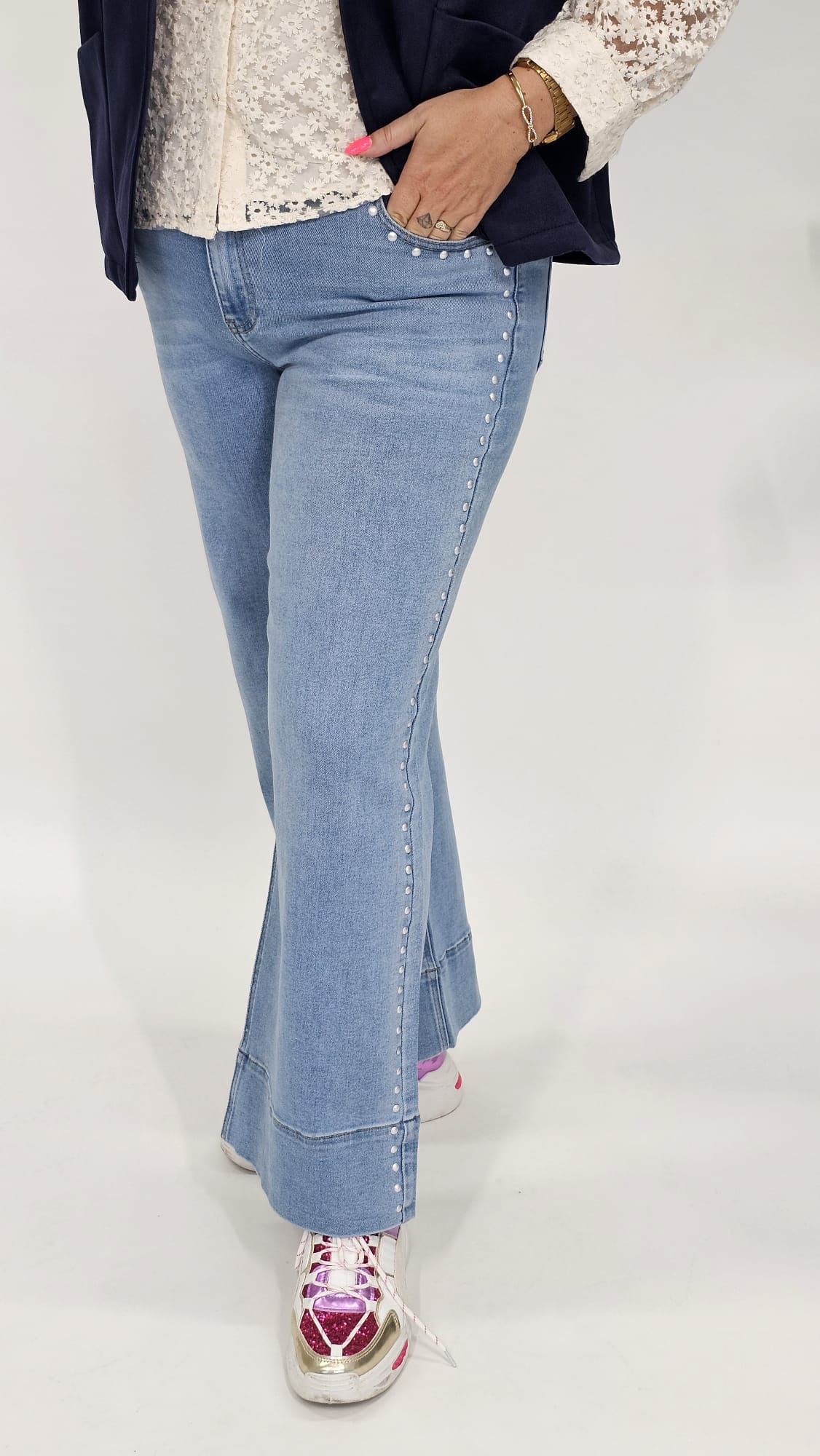 STUDS WIDE LEG